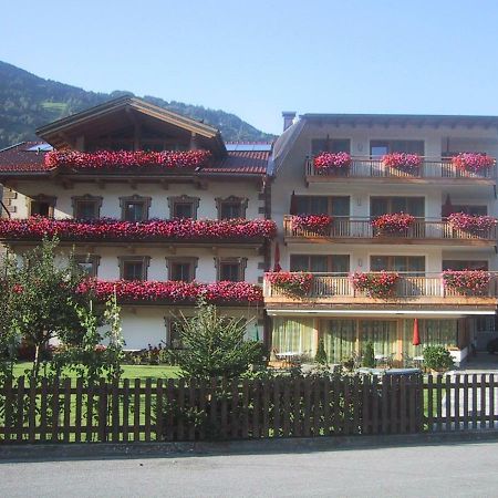 Hotel Garni Elisabeth Zell am Ziller Exteriör bild