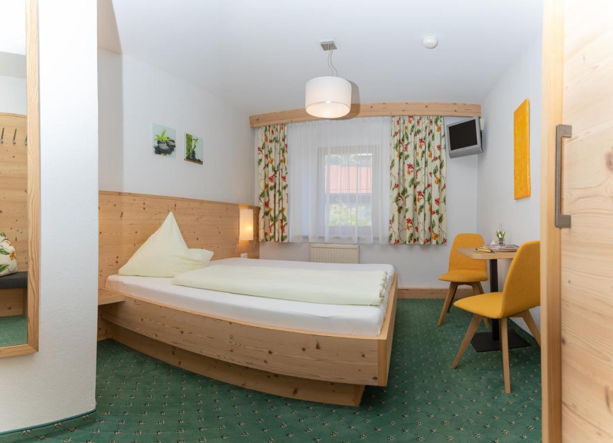 Hotel Garni Elisabeth Zell am Ziller Exteriör bild