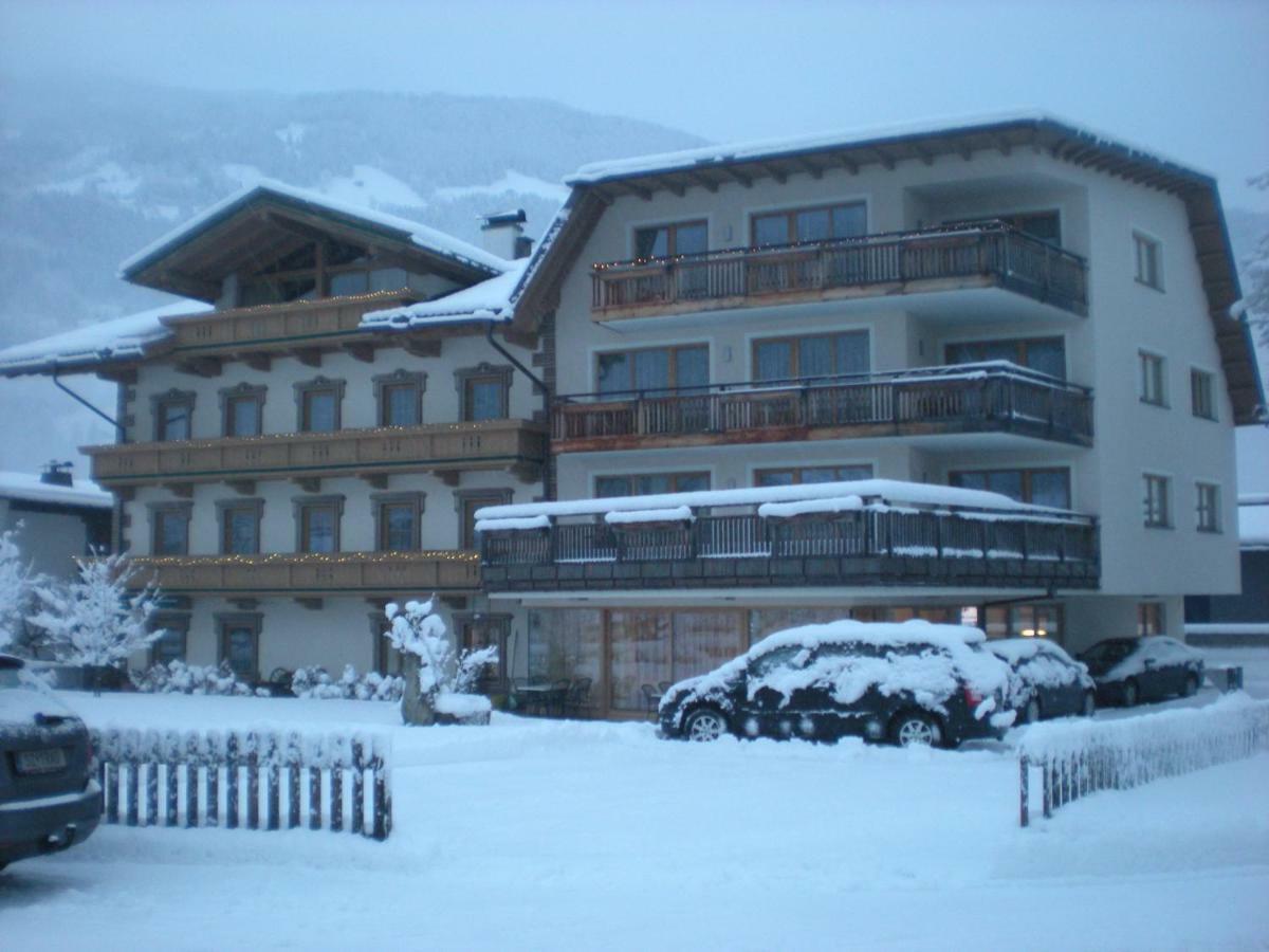 Hotel Garni Elisabeth Zell am Ziller Exteriör bild
