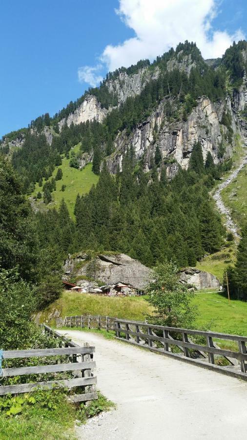 Hotel Garni Elisabeth Zell am Ziller Exteriör bild