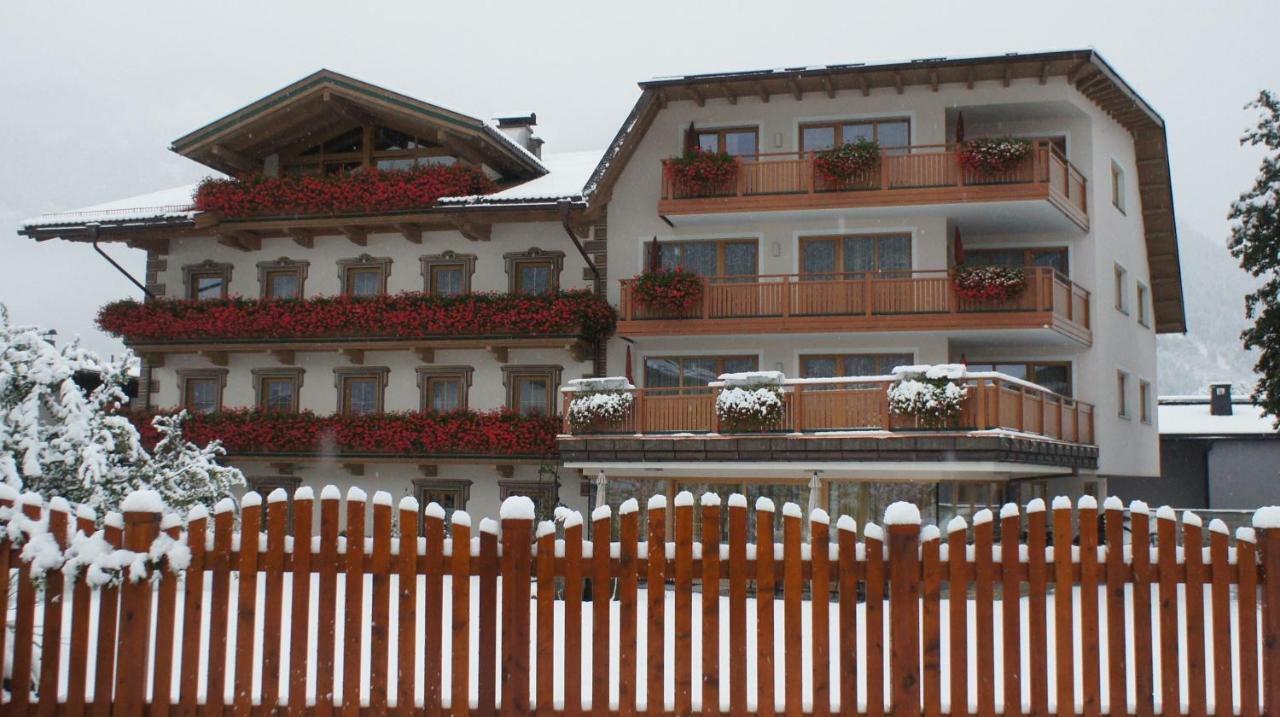 Hotel Garni Elisabeth Zell am Ziller Exteriör bild